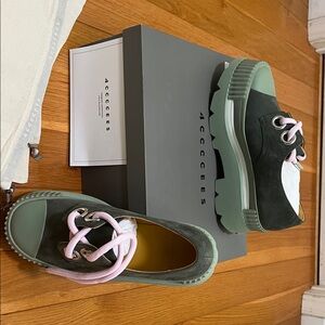 Women's Green and Pink Sneakers